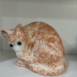 Vintage porcelain cat sculpture figurine